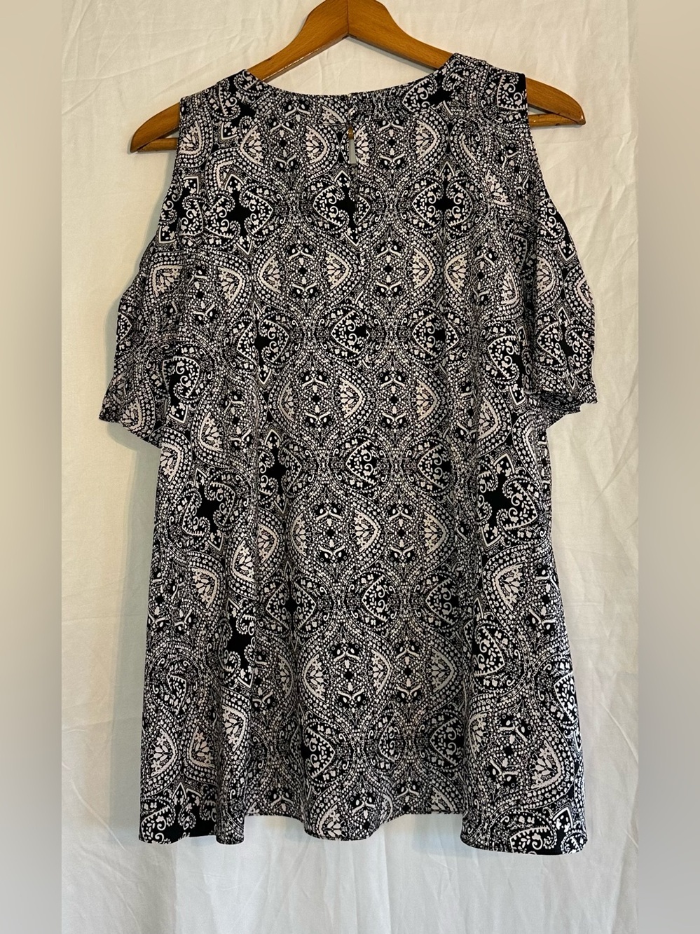 Jones New York Signature Women’s Blouse Pattern Black/Cream Short Sleeve size M - Picture 4 of 10